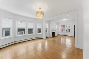 102 Overhill Rd, Providence, RI 02906 - Photo 8