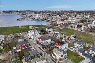 32 Houston Ave, Newport, RI 02840 - Photo 2