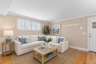 20 Narragansett Ave, Narragansett, RI 02882 - Photo 4