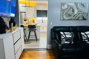 2 Parkview Ave, Providence, RI 02905 - Photo 16