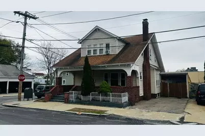 2 Parkview Avenue, Providence, RI 02905 - Photo 2
