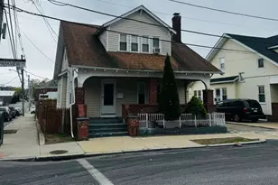2 Parkview Ave, Providence, RI 02905 - Photo 1