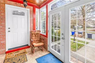 651 Pleasant Valley Pkwy, Providence, RI 02908 - Photo 4