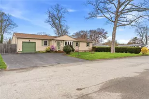 11 Nathan Rd, Warwick, RI 02889 - Photo 2