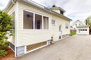 139 Grace St, Cranston, RI 02910 - Photo 30
