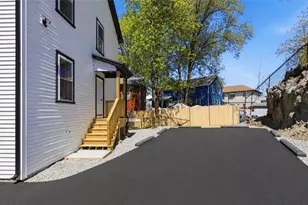 35 Mt Pleasant Ave, Providence, RI 02908 - Photo 28