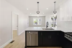 35 Mt Pleasant Ave, Providence, RI 02908 - Photo 4