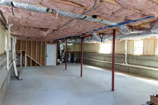 35 Mt Pleasant Ave, Providence, RI 02908 - Photo 26