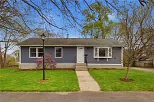5 Saint Maryâ€™s Way, Warren, RI 02885 - Photo 2