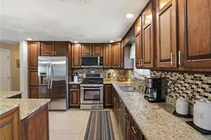 7 Jennifer Dr, Bristol, RI 02809 - Photo 4
