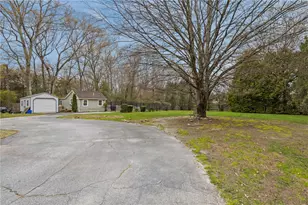 300 Twin River Rd, Lincoln, RI 02865 - Photo 34