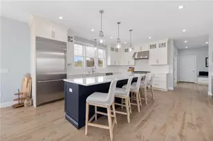 1046 Ocean Rd, Narragansett, RI 02882 - Photo 12