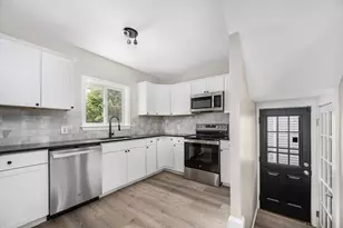 41 Tyndall Ave, Providence, RI 02908 - Photo 6