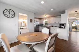 3 Mallory Ct, Bristol, RI 02809 - Photo 10