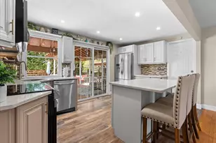149 Rowe Ave, Pawtucket, RI 02861 - Photo 10