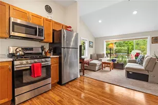 400 Gravelly Hill Rd, South Kingstown, RI 02879 - Photo 10