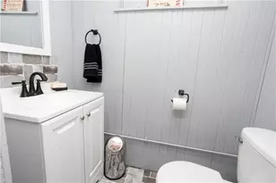 70 Woodland Rd, Woonsocket, RI 02895 - Photo 40