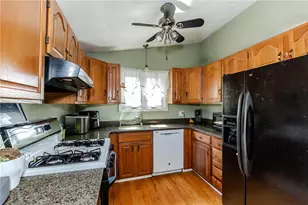 297 Tiffany Ave, Warwick, RI 02889 - Photo 8