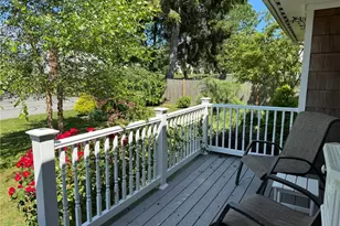 41 Dudley Ave, Newport, RI 02840 - Photo 28