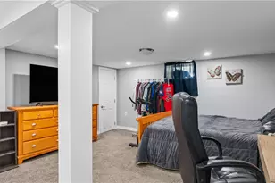 145 Sunbury St, Providence, RI 02908 - Photo 24