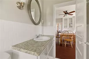29 Prospect St, Bristol, RI 02809 - Photo 18