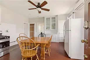 29 Prospect St, Bristol, RI 02809 - Photo 4