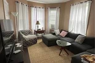 29 Prospect St, Bristol, RI 02809 - Photo 4