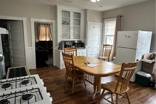 29 Prospect St, Bristol, RI 02809 - Photo 2