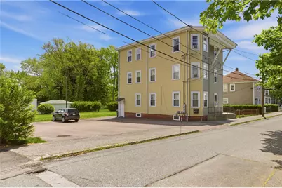 29 Prospect Street #3, Bristol, RI 02809 - Photo 1