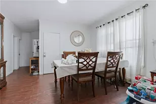 41 Utton Ave, Pawtucket, RI 02860 - Photo 4
