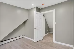 15 Baltimore St, Providence, RI 02909 - Photo 24