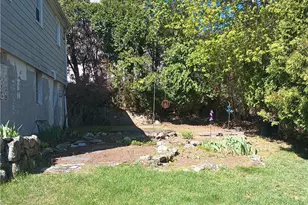 39 Horace St, Providence, RI 02909 - Photo 6