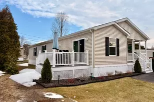 16 Valiant Dr, Coventry, RI 02816 - Photo 2