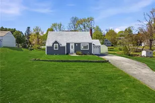 458 River Rd, Lincoln, RI 02865 - Photo 2