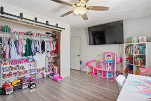 16 Brown St, North Providence, RI 02904 - Photo 12