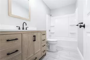35 Glendale Ave, Tiverton, RI 02878 - Photo 22