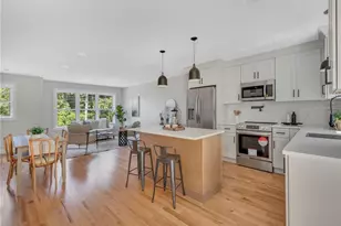 260 Point Ave, Warwick, RI 02889 - Photo 2