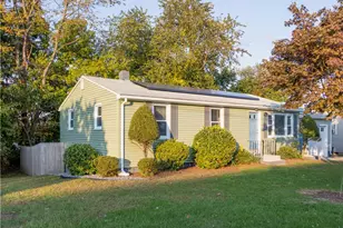 106 Vallette St, Cranston, RI 02920 - Photo 4