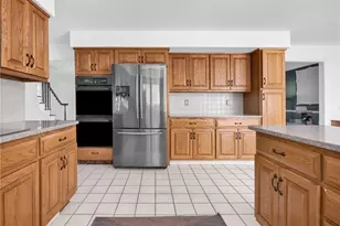 100 Joseph Ct, Warwick, RI 02886 - Photo 12