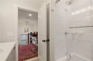 1124 Narragansett Blvd, Cranston, RI 02905 - Photo 36