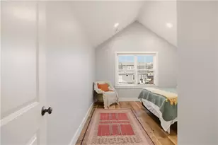 1124 Narragansett Blvd, Cranston, RI 02905 - Photo 32