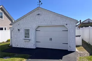 64 Woodhaven Rd, Pawtucket, RI 02861 - Photo 2