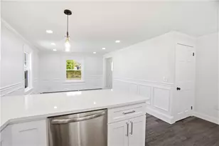 45 Metropolitan Park Dr, East Providence, RI 02915 - Photo 10