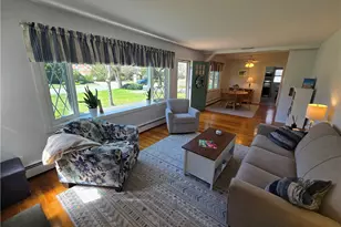 71 Kenyon Ave, South Kingstown, RI 02879 - Photo 16