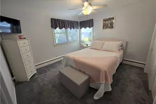 71 Kenyon Ave, South Kingstown, RI 02879 - Photo 24
