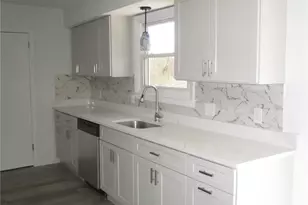 1067 Bark St, Swansea, MA 02777 - Photo 10