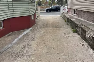 499 Potters Ave, Providence, RI 02907 - Photo 20