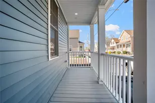 263 Warren Ave, East Providence, RI 02914 - Photo 4