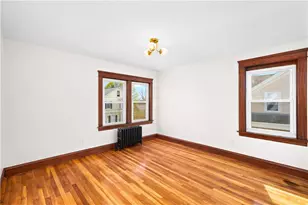 20 E Barrows St, Cumberland, RI 02864 - Photo 10