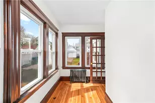20 E Barrows St, Cumberland, RI 02864 - Photo 8